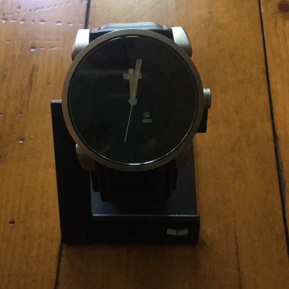 Men’s record player watch. - Picture 6 of 13